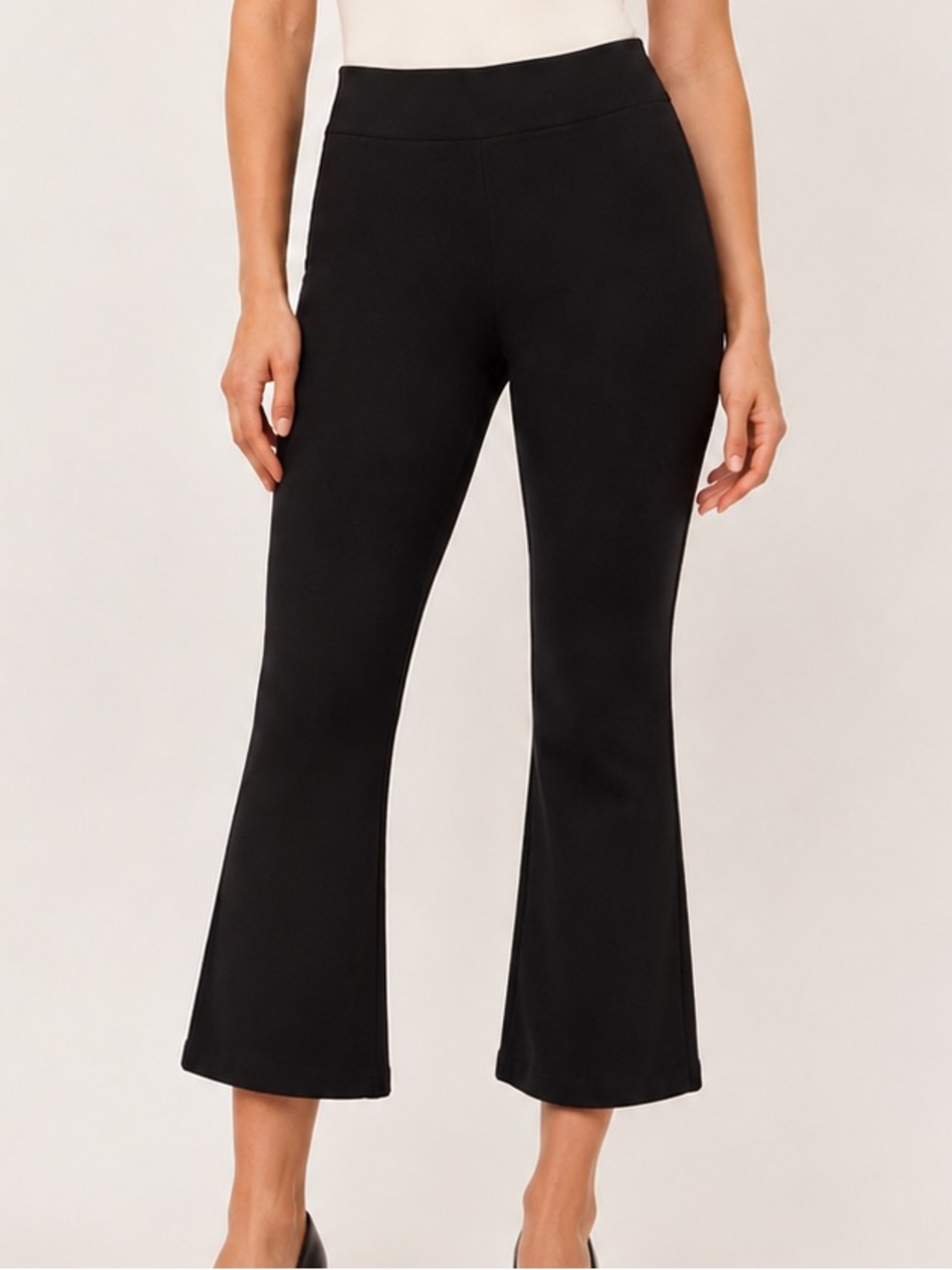 FRAME Jetset Crop Mini Boot in Sheen Noir (Size 1 / 25-29)